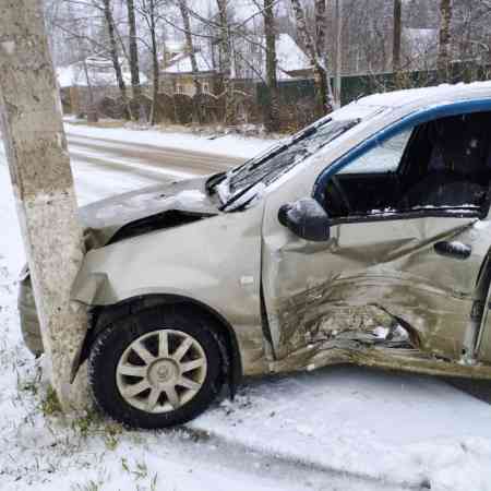 Автомобили с неисправной АКПП Рено Логан, 2011, МКПП выкупили за 255000
